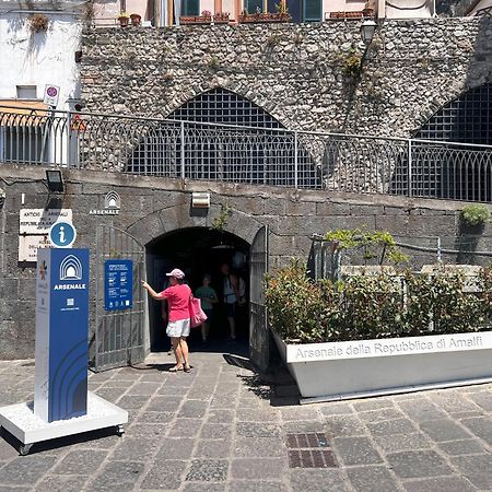 L'Ancora Di Amalfi Apartman Kültér fotó
