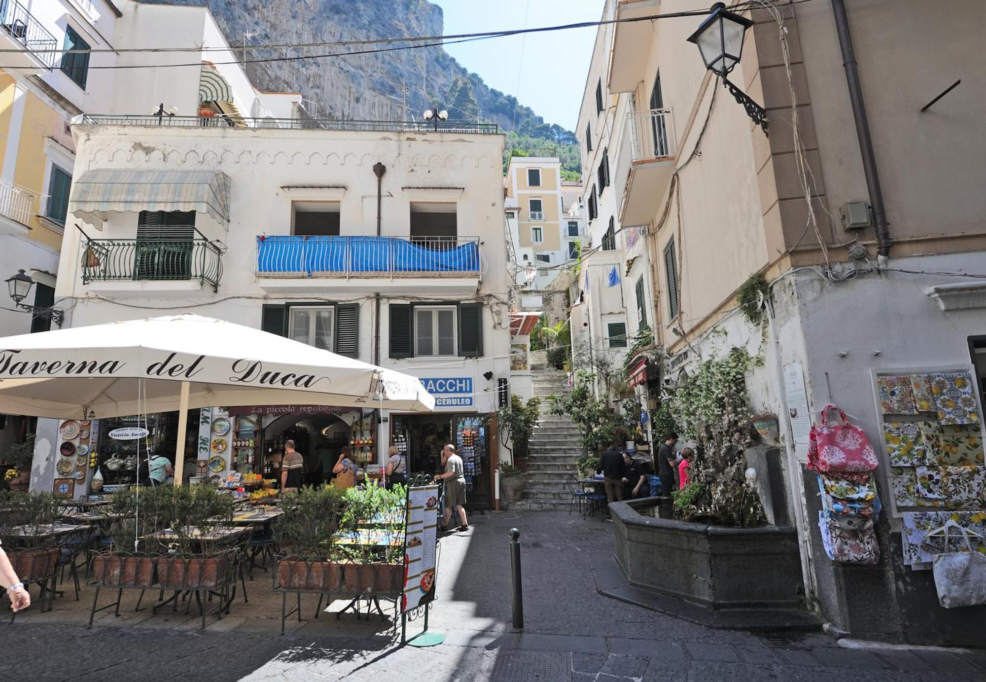 L'Ancora Di Amalfi Apartman Kültér fotó